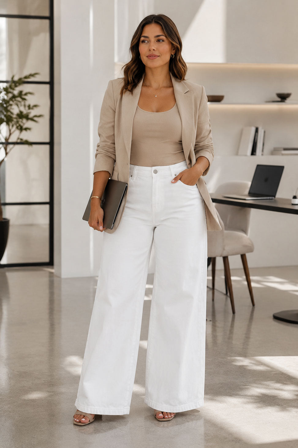The Everyday Sculpt Straight Jeans